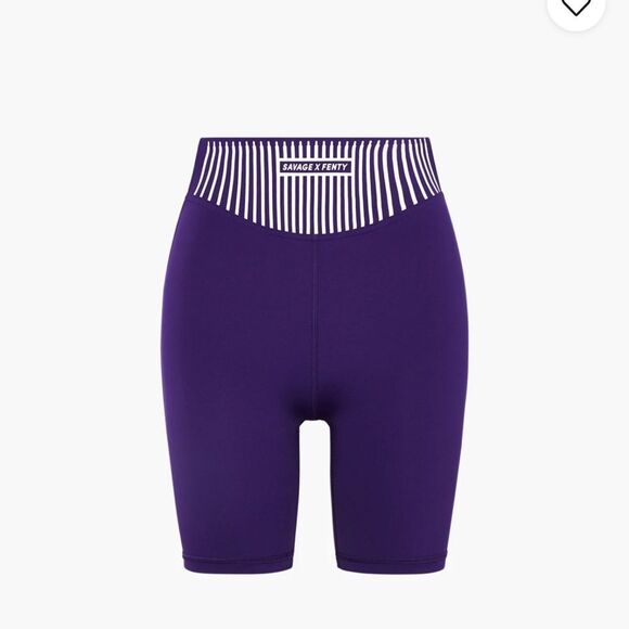 SAVAGE Xccentuate Set✨Sports Bra and Shorts Size Medium - Picture 10 of 10